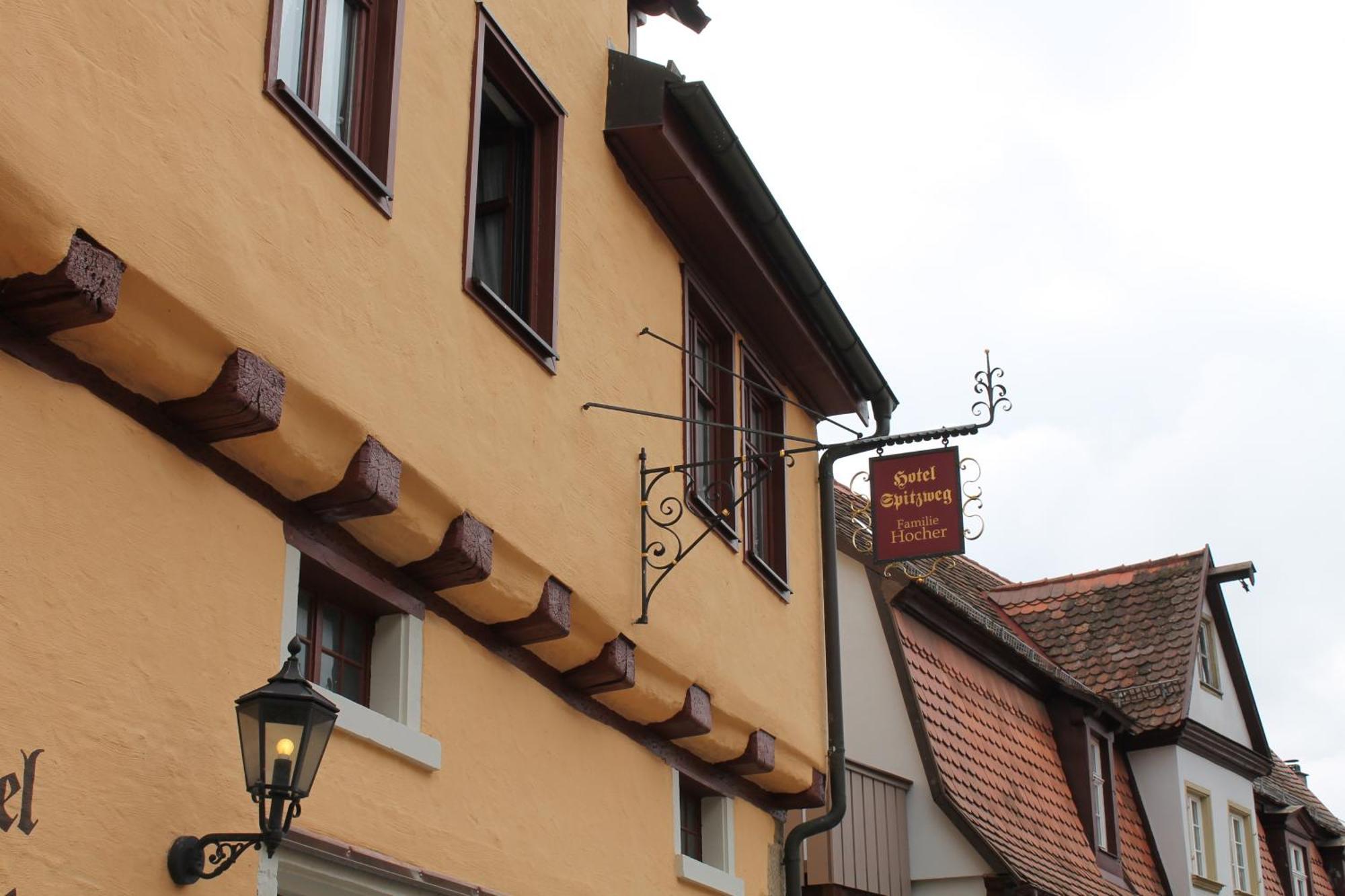 Hotel Spitzweg Rothenburg ob der Tauber Bagian luar foto